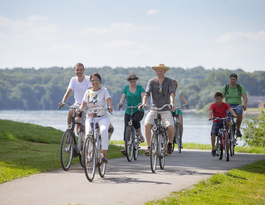 activiteit aan de meren van l'eau d'heure - Balades et randonnées à vélos