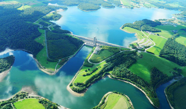 Destination les lacs de l'eau d'heure pour un sejour en amoureux en Belgique?